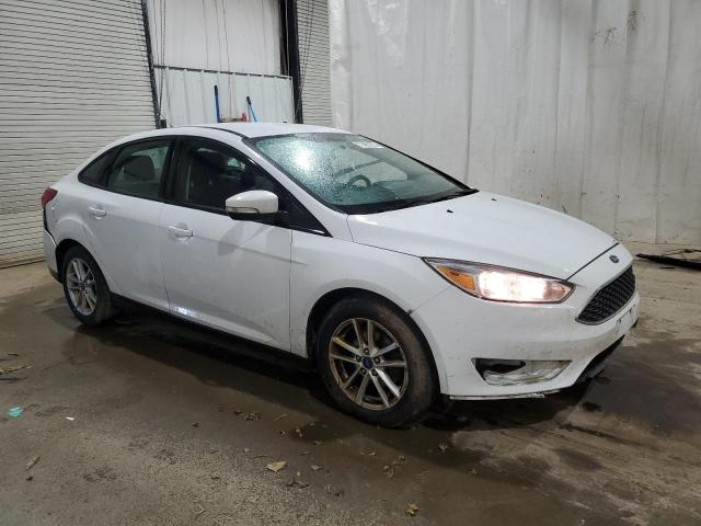 1FADP3F20HL311466 - 2017 FORD FOCUS SE WHITE photo 4