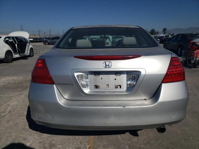 1HGCM56787A147949 - 2007 HONDA ACCORD EX SILVER photo 6