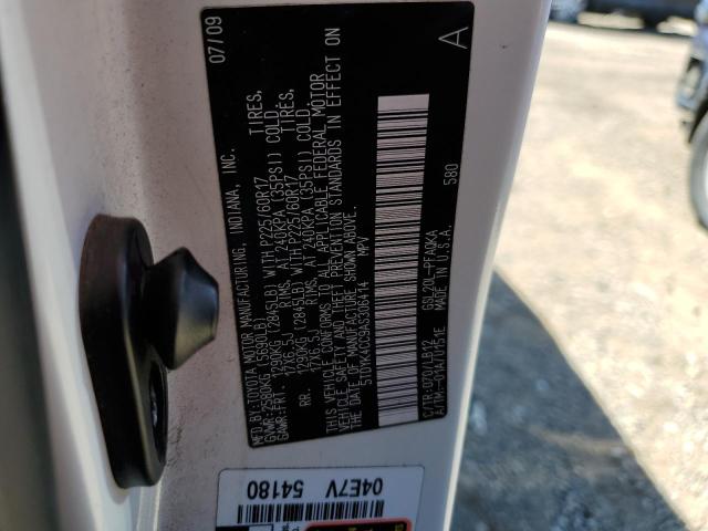 5TDYK4CC9AS306414 - 2010 TOYOTA SIENNA XLE WHITE photo 13