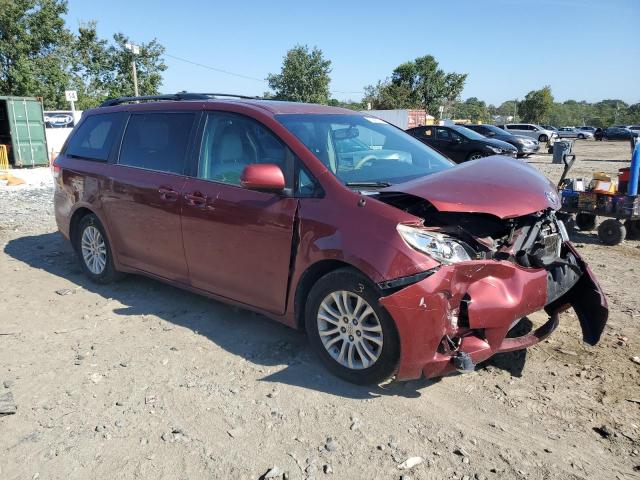 5TDYK3DC3BS095110 - 2011 TOYOTA SIENNA XLE 勃艮第红 照片 4