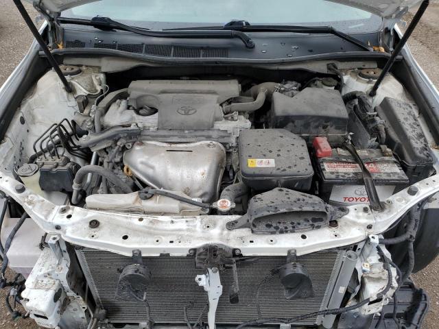 4T1BF1FK3HU640063 - 2017 TOYOTA CAMRY LE WHITE photo 11