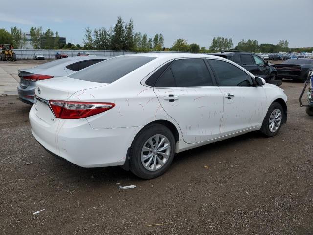 4T1BF1FK3HU640063 - 2017 TOYOTA CAMRY LE WHITE photo 3