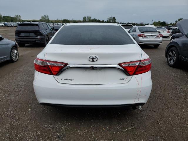 4T1BF1FK3HU640063 - 2017 TOYOTA CAMRY LE WHITE photo 6