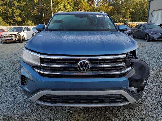 1V25E2CA1LC225472 - 2020 VOLKSWAGEN ATLAS CROS SE ლურჯი ფოტო 5