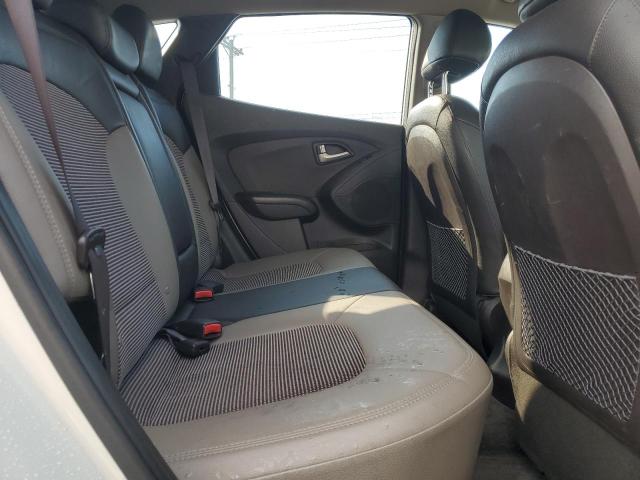 KM8JUCAC9DU565571 - 2013 HYUNDAI TUCSON GLS WHITE photo 11