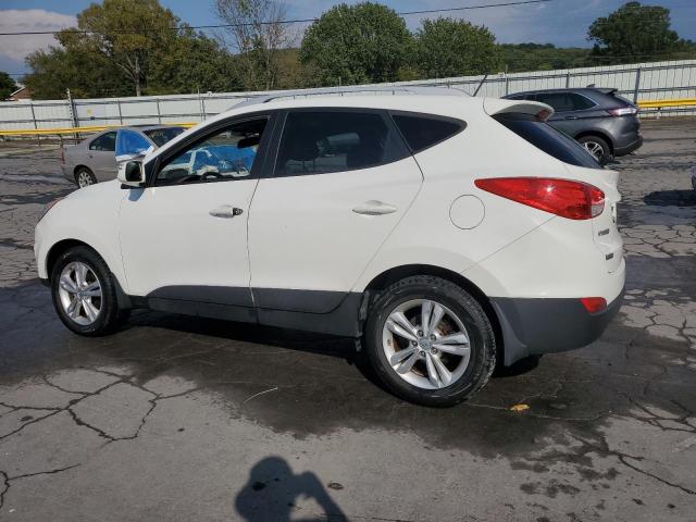 KM8JUCAC9DU565571 - 2013 HYUNDAI TUCSON GLS WHITE photo 2