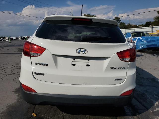 KM8JUCAC9DU565571 - 2013 HYUNDAI TUCSON GLS WHITE photo 6