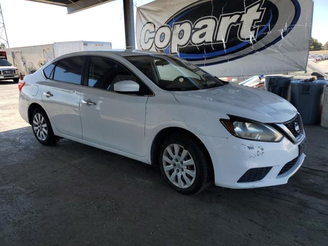 3N1AB7AP8JY327954 - 2018 NISSAN SENTRA S WHITE photo 4