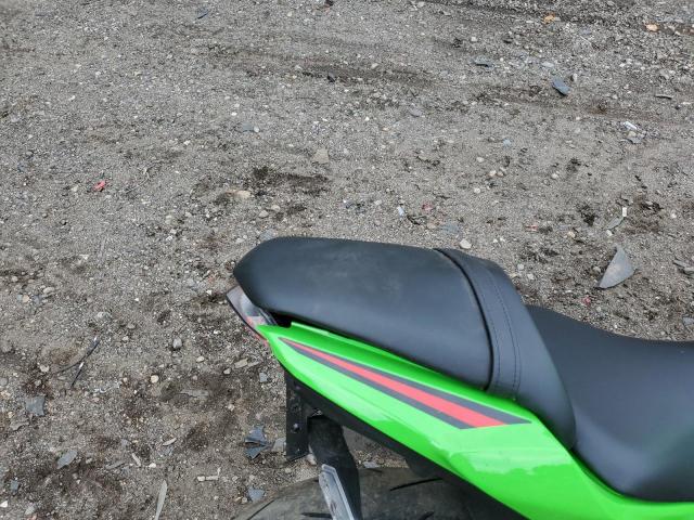 ML5EXEP13PDAB0448 - 2023 KAWASAKI EX650 P GREEN photo 6