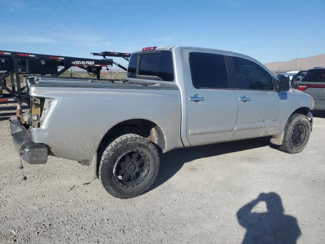 1N6AA07B46N572741 - 2006 NISSAN TITAN XE SILVER photo 3