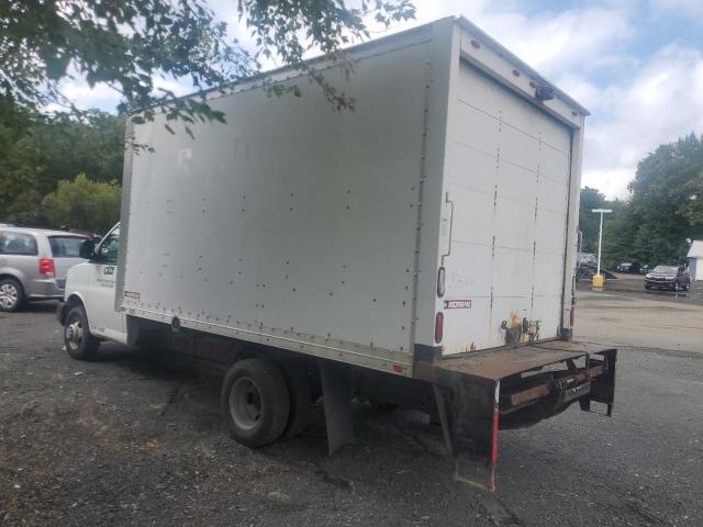 1GB3G3CG4D1149132 - 2013 CHEV EXPRESS G3500 WHITE photo 2