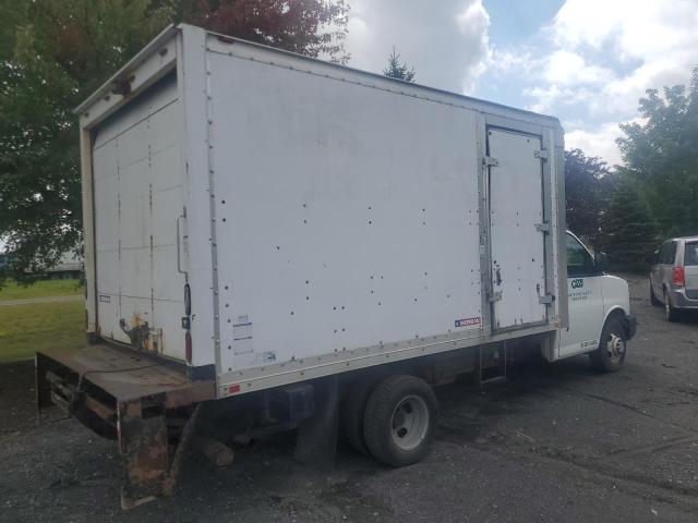 1GB3G3CG4D1149132 - 2013 CHEV EXPRESS G3500 WHITE photo 3