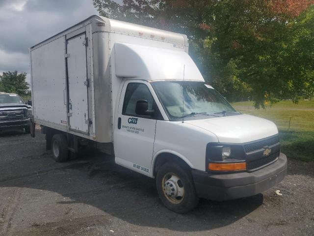 1GB3G3CG4D1149132 - 2013 CHEV EXPRESS G3500 WHITE photo 4