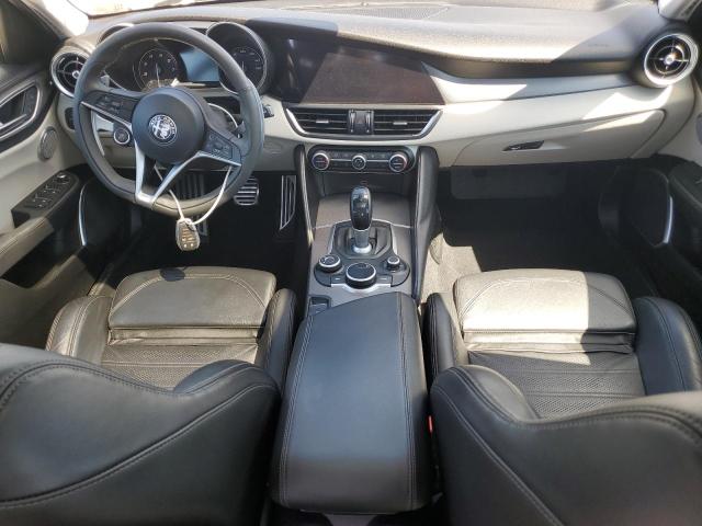 ZARFAEEN8J7592030 - 2018 ALFA ROMEO GIULIA TI Q4 WHITE photo 8