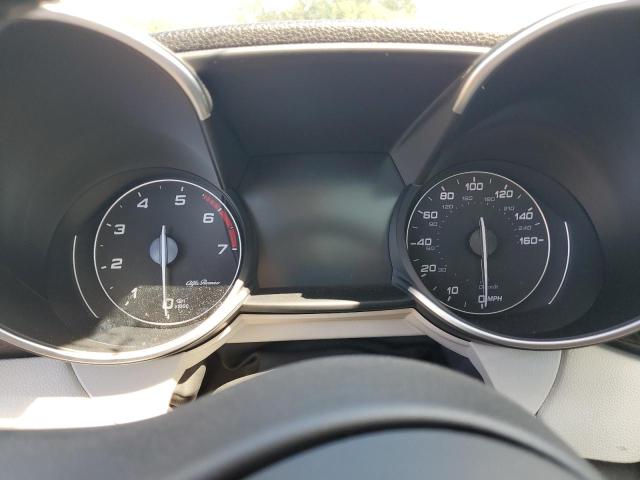 ZARFAEEN8J7592030 - 2018 ALFA ROMEO GIULIA TI Q4 WHITE photo 9