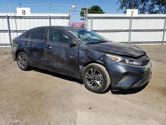 3KPF24AD4PE646155 - 2023 KIA FORTE LX GRAY photo 4