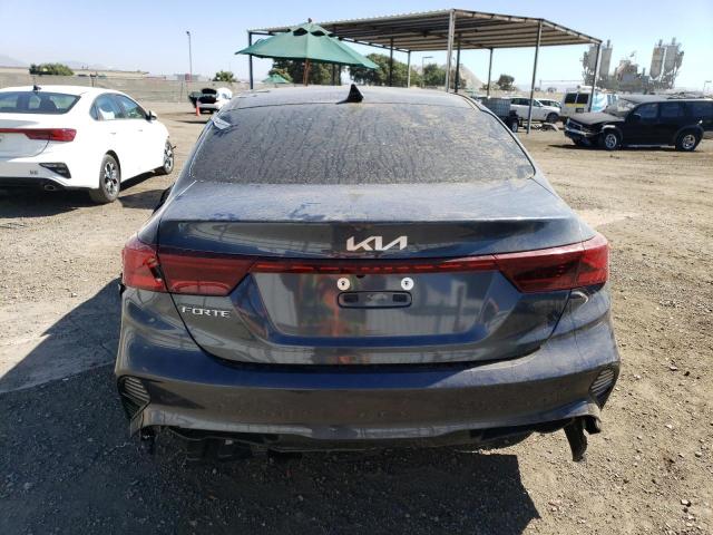 3KPF24AD4PE646155 - 2023 KIA FORTE LX GRAY photo 6