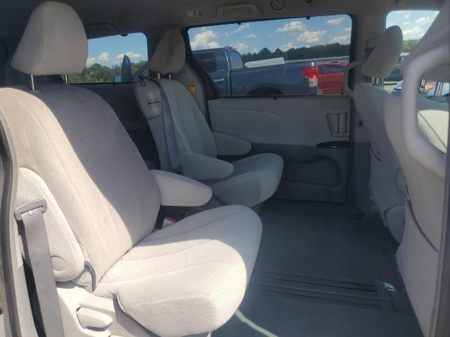 5TDKK3DC8BS046331 - 2011 TOYOTA SIENNA LE 银色 照片 11