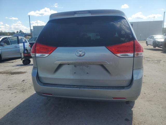 5TDKK3DC8BS046331 - 2011 TOYOTA SIENNA LE 银色 照片 6