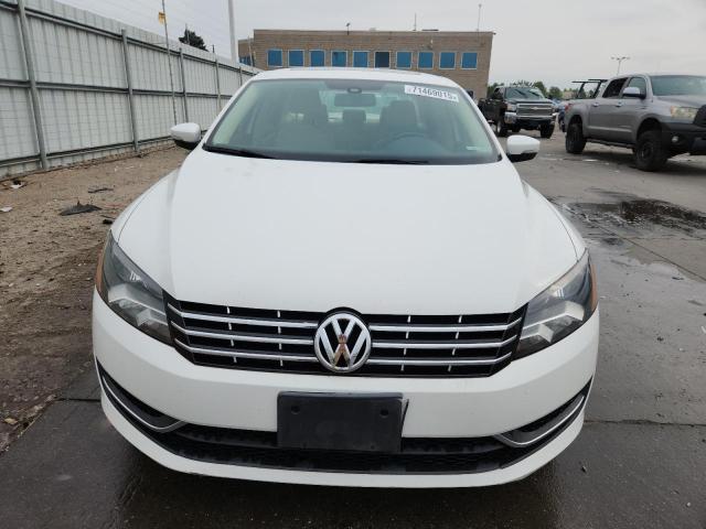 1VWBV7A37FC056923 - 2015 VOLKSWAGEN PASSAT SE WHITE photo 5