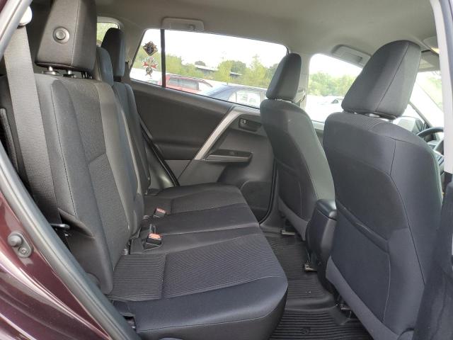 2T3BFREV2JW731719 - 2018 TOYOTA RAV4 LE Fioletowy zdjęcie 11