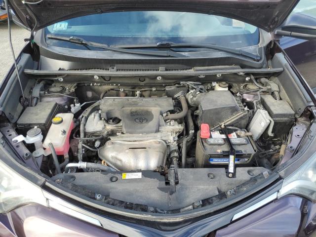 2T3BFREV2JW731719 - 2018 TOYOTA RAV4 LE Fioletowy zdjęcie 12