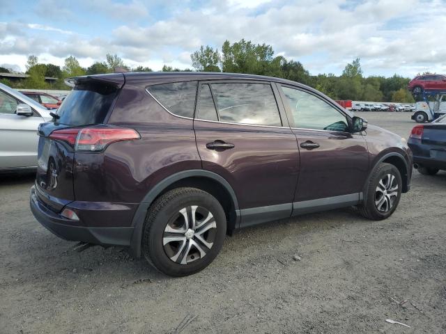 2T3BFREV2JW731719 - 2018 TOYOTA RAV4 LE Fioletowy zdjęcie 3