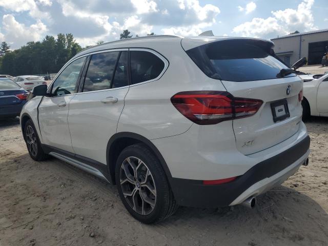 WBXJG9C02M5T60771 - 2021 BMW X1 XDRIVE28I 白色 照片 2
