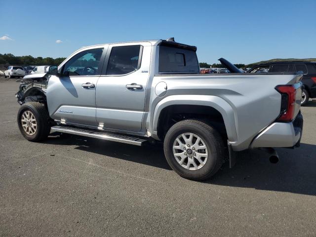 3TYLB5JN4RT033080 - 2024 TOYOTA TACOMA DOUBLE CAB 银色 照片 2