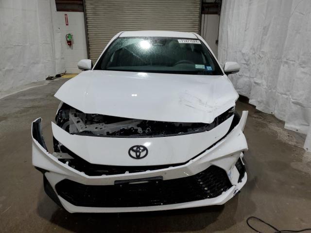 4T1DBADK3SU501114 - 2025 TOYOTA CAMRY XSE WHITE photo 5