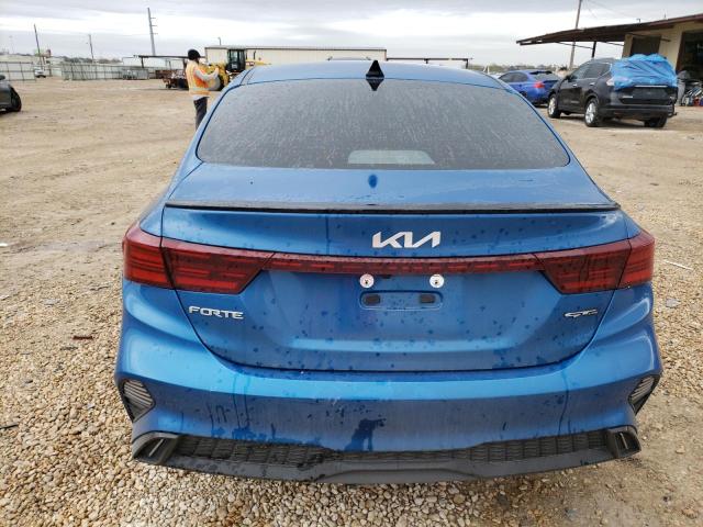 3KPF54AD3NE479596 - 2022 KIA FORTE GT LINE BLUE photo 6