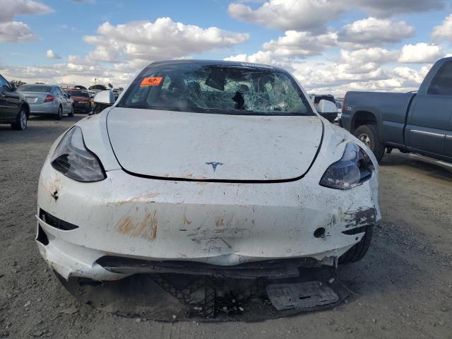 5YJ3E1EA5NF358757 - 2022 TESLA MODEL 3 WHITE photo 5
