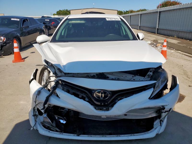 4T1C11AK4LU362986 - 2020 TOYOTA CAMRY LE WHITE photo 5