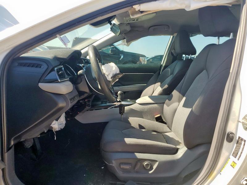 4T1C11AK4LU362986 - 2020 TOYOTA CAMRY LE WHITE photo 7