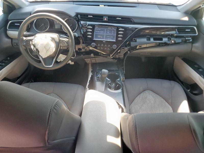 4T1C11AK4LU362986 - 2020 TOYOTA CAMRY LE WHITE photo 8