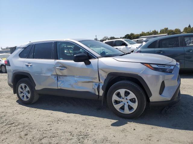 2T3F1RFV4RC409868 - 2024 TOYOTA RAV4 LE Күміс фото 4