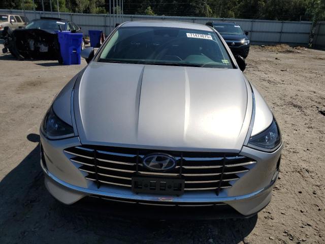 5NPEG4JA9MH064255 - 2021 HYUNDAI SONATA SE ვერცხლისფერი ფოტო 5