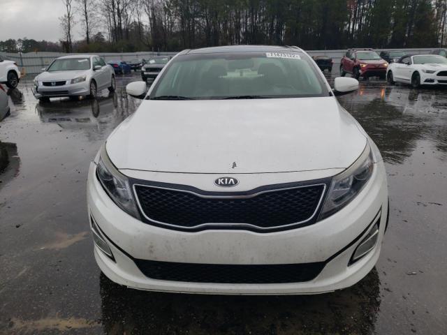 5XXGN4A72FG430915 - 2015 KIA OPTIMA EX WHITE photo 5