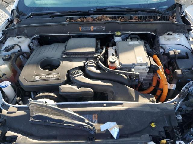 3FA6P0LU0KR261822 - 2019 FORD FUSION SE Blanc photo 11