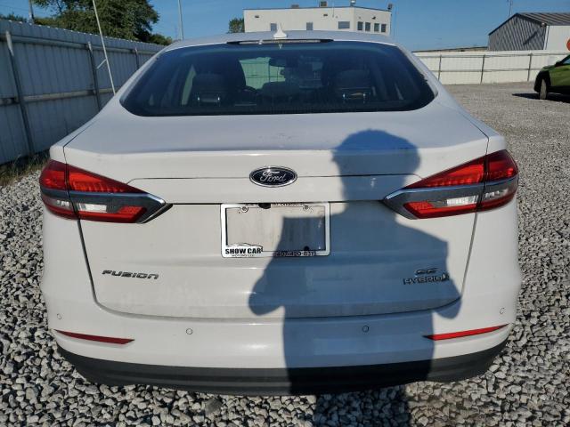 3FA6P0LU0KR261822 - 2019 FORD FUSION SE Blanc photo 6