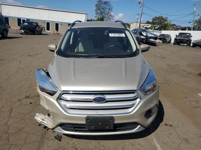 1FMCU9GD5JUA68248 - 2018 FORD ESCAPE SE Altın fotoğraf 5