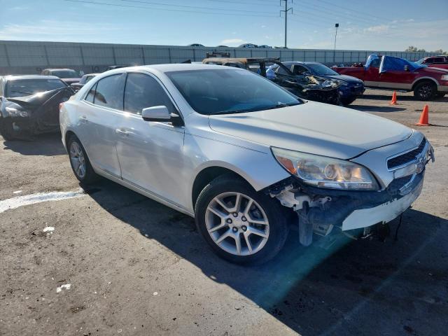 1G11D5SR7DF343109 - 2013 CHEVROLET MALIBU 1LT WHITE photo 4