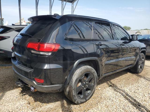 1C4RJFAG9JC484978 - 2018 JEEP GRAND CHER LAREDO BLACK photo 3