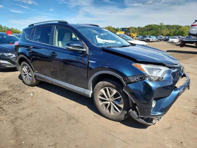JTMRJREVXJD155839 - 2018 TOYOTA RAV4 HV LE Mavi foto 4