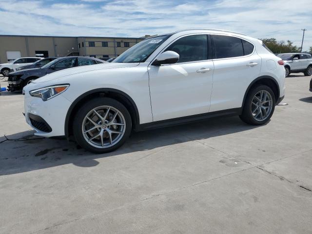 ZASFAKBN4J7B95581 - 2018 ALFA ROMEO STELVIO TI WHITE photo 1