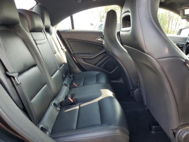 WDDSJ4EB7GN302783 - 2016 MERCEDES-BENZ CLA 250 BLACK photo 10