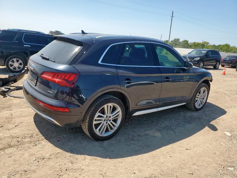 WA1CNAFY0K2132775 - 2019 AUDI Q5 PRESTIGE BLUE photo 3