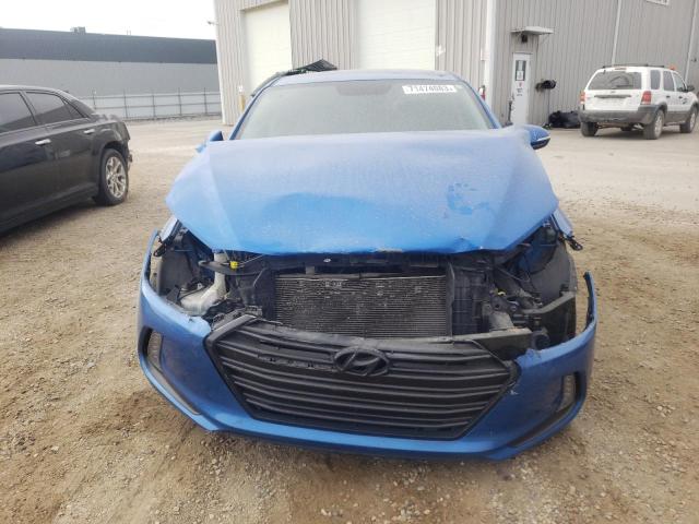 KMHD84LF5HU325485 - 2017 HYUNDAI ELANTRA SE BLUE photo 5