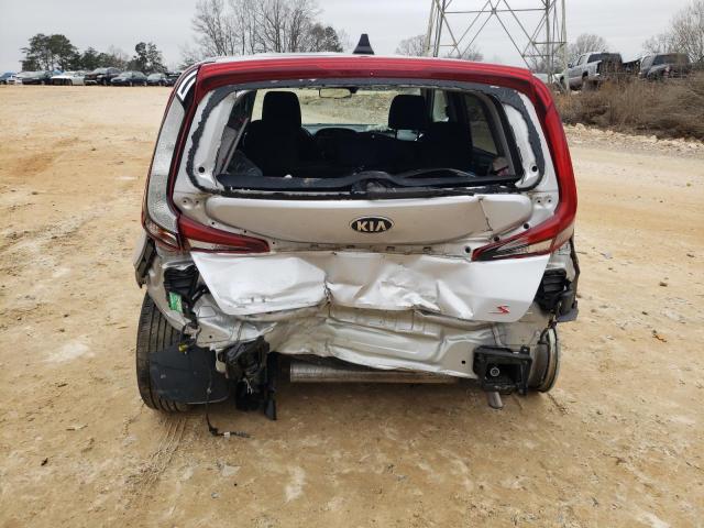 KNDJ23AU7L7060113 - 2020 KIA SOUL LX SILVER photo 6