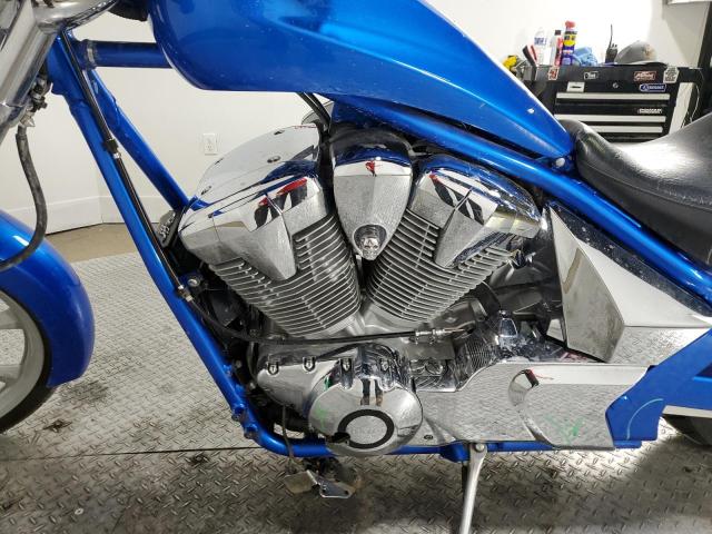 JH2SC6106CK200088 - 2012 HONDA VT1300 CX BLUE photo 6